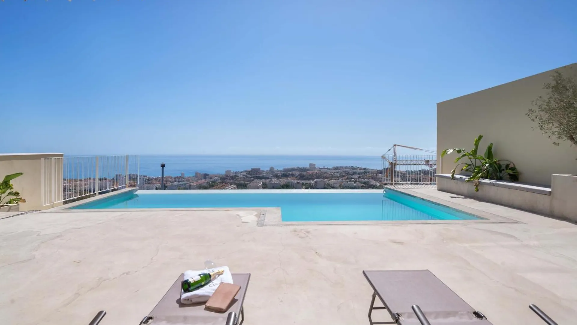 Spacious Villa With Great Views! Benalmadena