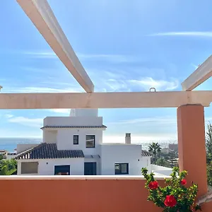 With Heated Private Pool, Sea View& Turkish Sauna Benalmadena